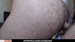 Latinleche - latino renovator offers extra service with cock sucking.