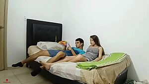 Mi hermanastro me da masaje y follada salvaje parte 1