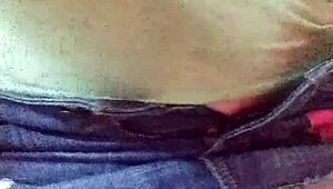 hey, ever seen a fat pussy this juicy? wanna watch me play with it?