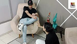 My hermanastra begged me to teach her how to fuck. I gave her a hard pounding!