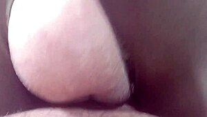 a la zorra mi madrastra le fascina que la folle en leggings, le encanta mi verga a esta puta