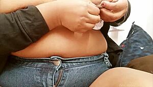 Asian Aunty With Big Boobs Shows Off 😍