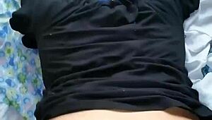 Hé, kijk naar deze culona rica met grote kont en natuurlijke tieten die alles schudt.