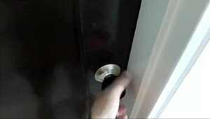 que rico coño tiene la puta de mi empleada, me encanta como me chupa la verga y me folla duro