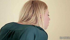 babes like kiara lord in temptress temp bring pure glamour to the scene.