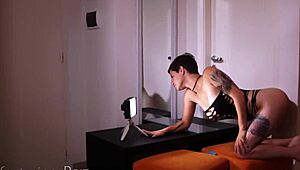 Busty Teen Briz Is Masturbating So Hotly