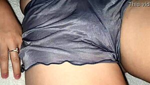 Je supplie ma belle-sœur pour sa chatte et elle accepte