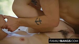 Зависима млада милф 18+ предпочита пасинка си Ashley Wolf Nathan Bronson