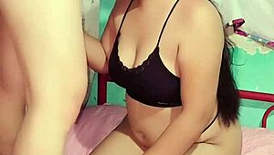 chica swallows all cum after blowjob
