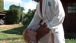 Ongelooflijk! Cindy Picardie krijgt diepe anaal in de tuin met rauwe passie!