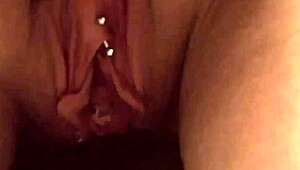 pretty milf mistress with feet and toes