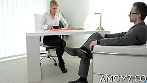 Mature babe moans loud while getting off with hardcore oral action