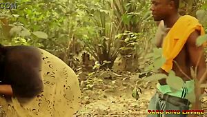 Wyciekałe wideo, popularna Yoruba BBW hustlerka rucha kierowcę autobusu w buszu, ups!