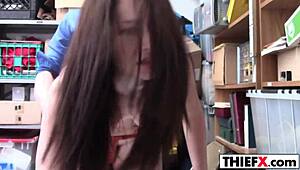 Hey, she’s unpacking her cunt to skip the shop fee!