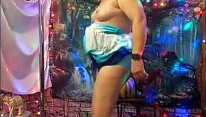 Mature Woman In Cosplay Performs Pussy Dance And Masturbation For Halloween Promo