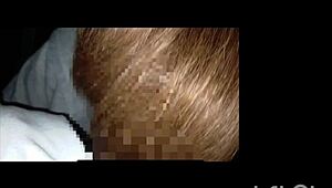 Jeg filmade min japanske amatør kæreste give sugejob og handjob udendørs.