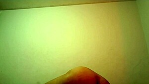 sexo duro con colombiana gordibuena le encanta que le parta esa vagina y tragarse mi leche