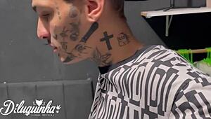 i the fotografher, tryed to hit on straight client, and look what hapened