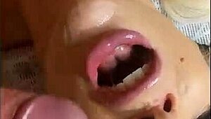 Блондинка курва с огромни цици яде сперма след POV смучене. Puma Swede е чиста шведска мръсница! 😏