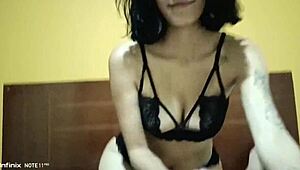 Come play with me, girlfriend