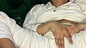 Blue Amateur Colombian Housewife Squirts Hard on XVideos 2024