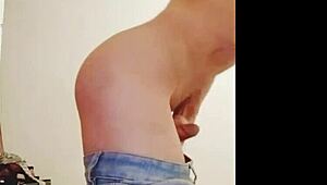 Yo, t'as déjà vu une grosse bite comme la mienne ?