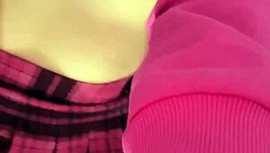 mexican girl offers herself