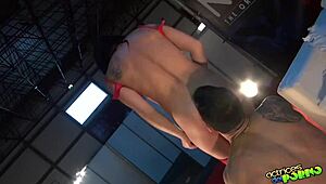 el demonio y el angel share erotic blowjob in public voyeur outdoor