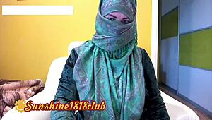 Indian wife with big boobs on live hijab cam