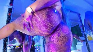 Curvy Latina Twerks Naked with Glitter and Oil. So Hot!