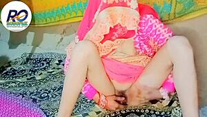 ओएमजी, देसी दीदी को उंगली करते पकड़ा, भाई शामिल हो गया! 😲