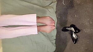 Intimate webcam anal with milf amateurs