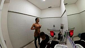 garota cosplay de jade mortal kombat faz sexo no banheiro durante halloween com mr matusalem