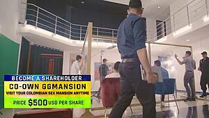 beautiful girl sucking brunette pussy in hot lesbian action