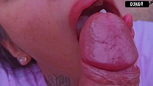 Kompilacija divljih ejakulacija na stopala, usta, pičku i anal