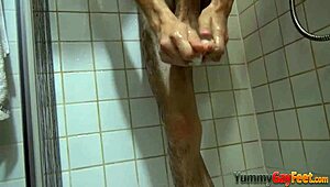 twinks get their feet worshipped before intense action