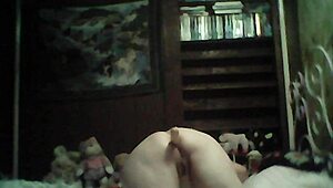 Hisap dubur dalam dengan mainan sampai orgasme