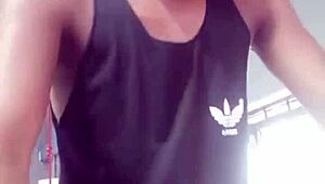 맹세해, 체육관에서 이 라티나 만나서 집에 가서 세게 박았어