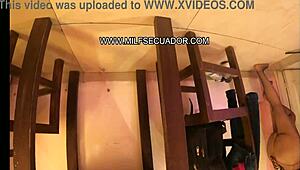 Me Encanta Dominar A Mi Hijastro Con Mis Nalgotas