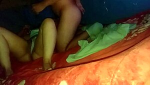 Pantat besar adik tiri saya buat saya gila, dan saya suka betul