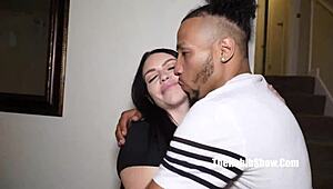 Mandi May has some fat juicy pussy in ghetto reality