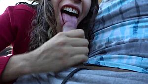 Pagando l'autista Uber con un favore veloce