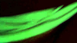 Ma meuf colombienne 18+ aux gros seins et cul se mouille grave