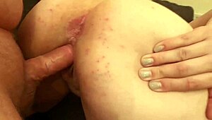 gf tests if she can get bf hard after argument