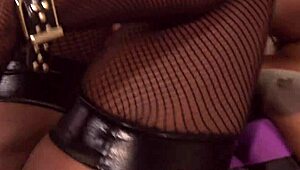 Ebony Goddess Jada Fire Gets Cum Splashed on Big Butt and Boobs