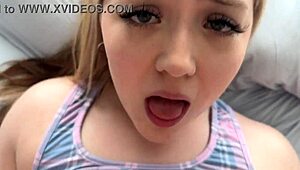 Θες να Πάρεις την Παρθενιά της Χοντρούλας Θετής Κόρης μου, Eva Nyx, σε Φαντασία;