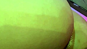 does juicy vagina beg for dick?