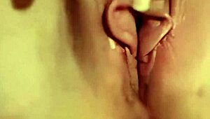 extra closeup, wanna see my clitty spasm in orgasm?