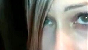 squirting babe records her wet pussy orgasm in mirror reflection