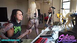 Sabrina Sabrok Yoğun Kalça Yalama, Ağız ve Sikişle Domine Ediyor